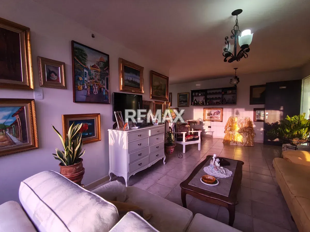 APARTAMENTO EN VENTA FINAL AV RIBEREÑA CABUDARE - 2