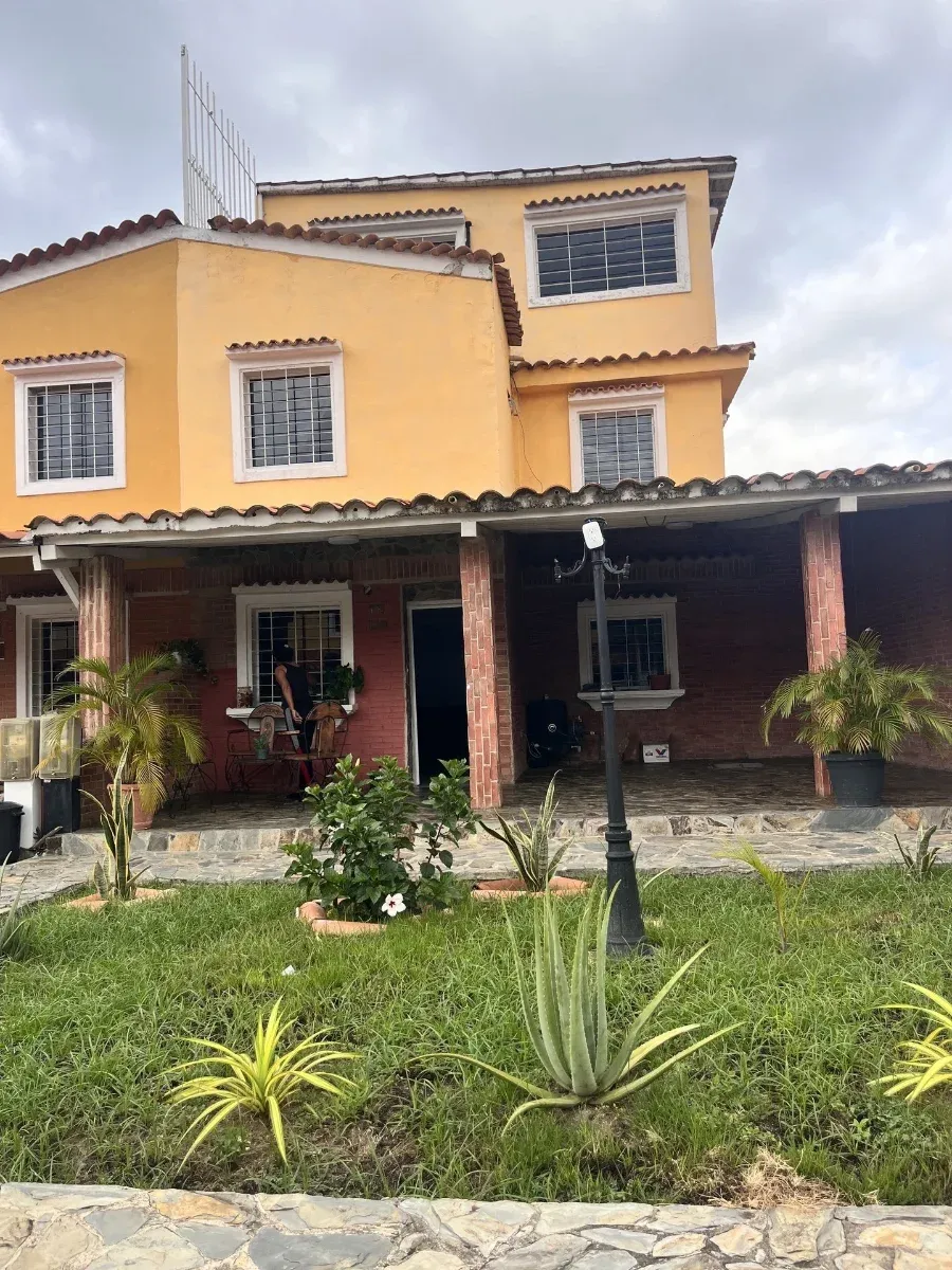 Casa en venta Urb. Los Jarales