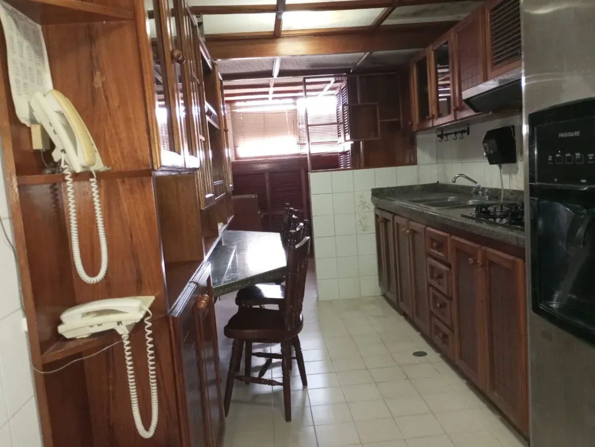 APARTAMENTO EN VENTA EN CALLE 72 CON AVENIDA 10, AMPLIO,COMODO OPORTUNIDAD MARACAIBO ZULIA VENEZUELA - 7