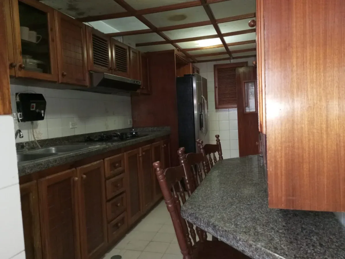 APARTAMENTO EN VENTA EN CALLE 72 CON AVENIDA 10, AMPLIO,COMODO OPORTUNIDAD MARACAIBO ZULIA VENEZUELA - 8