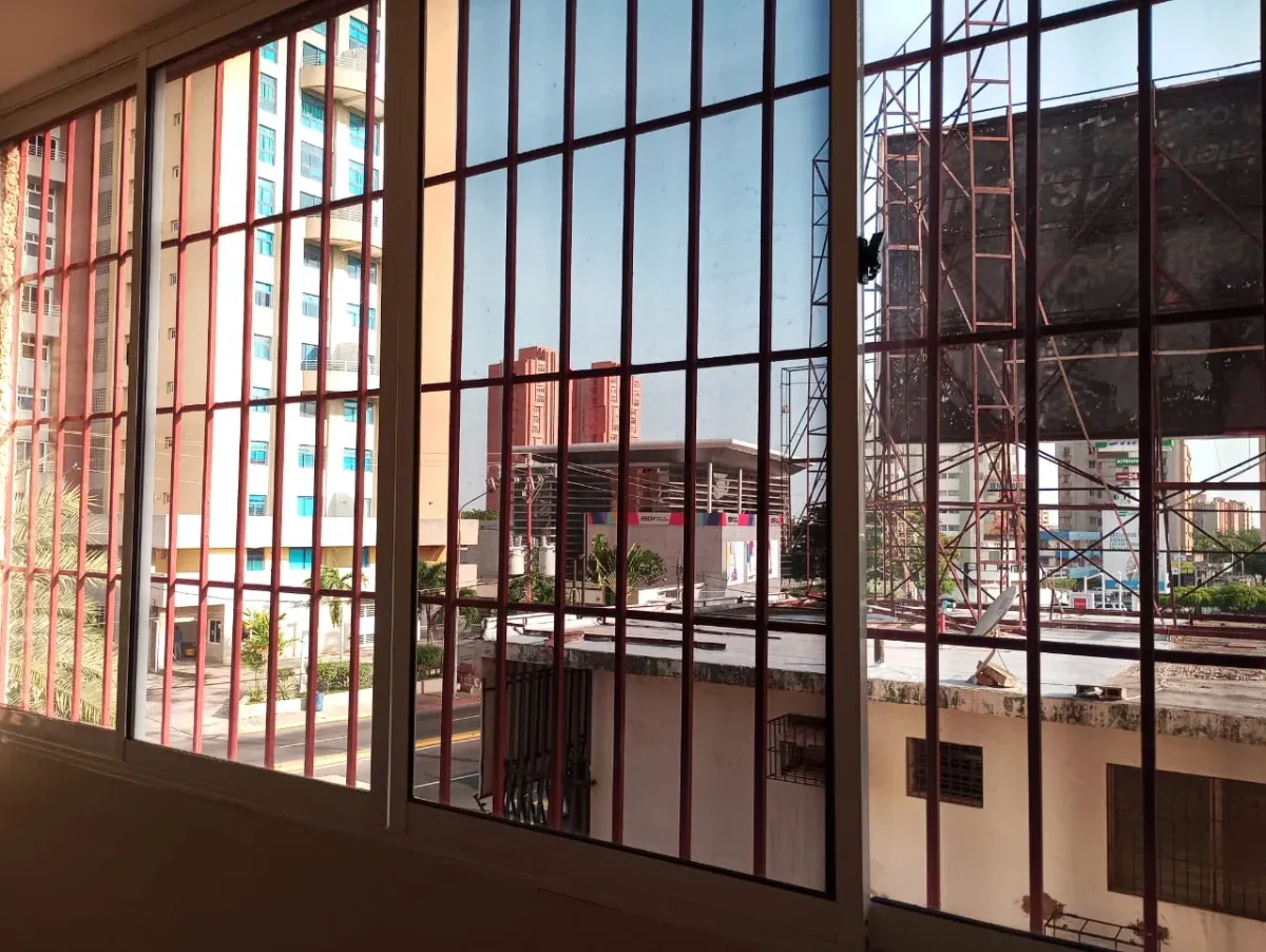 APARTAMENTO EN VENTA, EXCELENTE UBICACION, PISO BAJO, TODO CERCA , MARACAIBO ZULIA VENEZUELA - 19