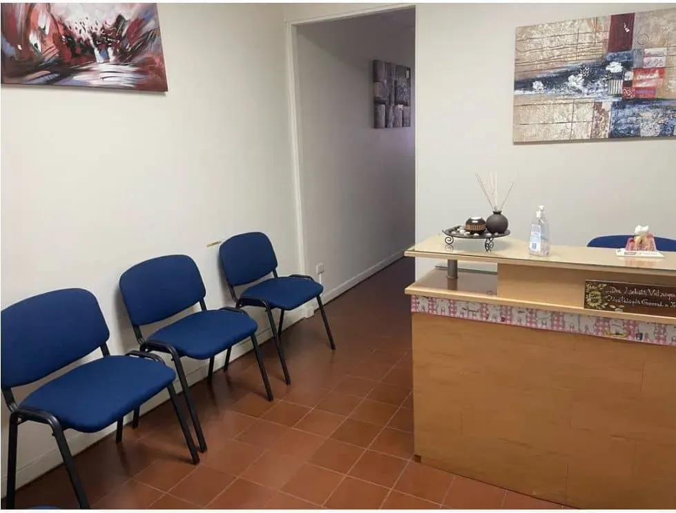 Hermoso consultorio odontólogico disponible en alquiler  - 3