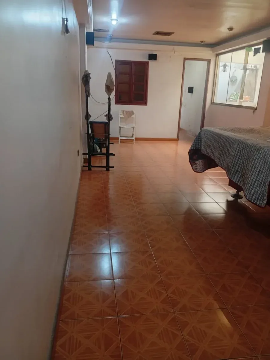 Hermosa casa - 13
