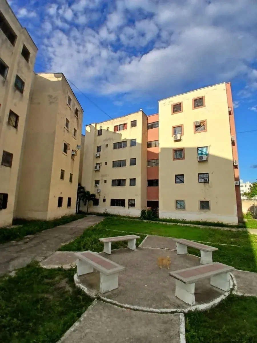 En venta hermoso Apartamento en paraparal. Contáctame  - 17