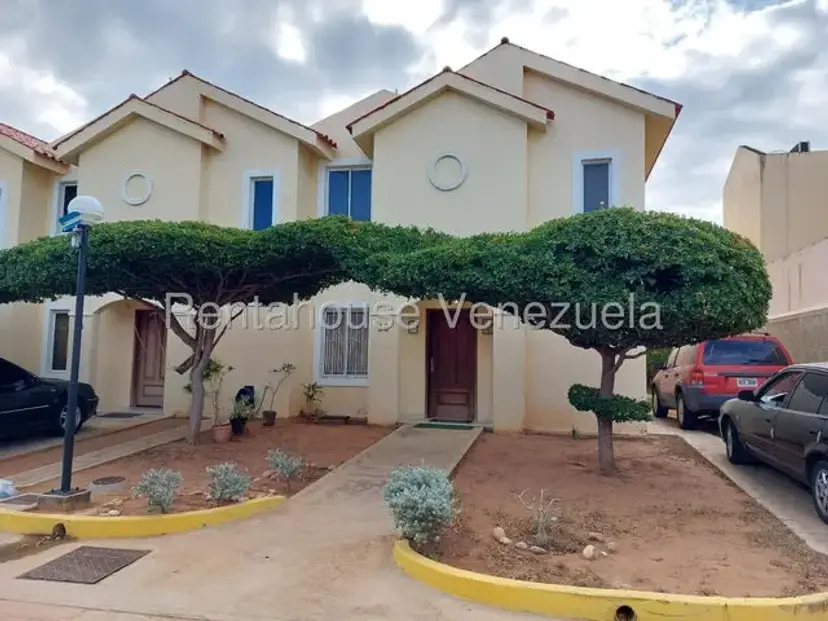 MLS 26-16604  VENTA DE TOWNHOUSE EN DUNAS DEL MAR ..KB 