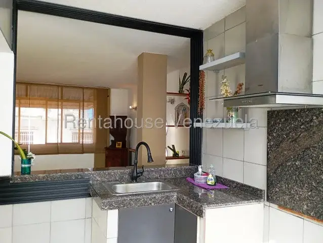Practica apartamento venta Los Chaguaramos  MLS  26-21482