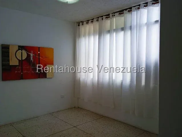 Practica apartamento venta Los Chaguaramos  MLS  26-21482 - 5