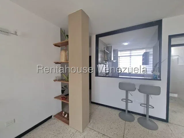 Practica apartamento venta Los Chaguaramos  MLS  26-21482 - 6