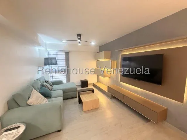 Apartamento Remodelado Santa Monica MLS 27-161 - 2