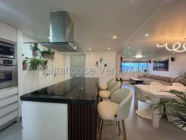 Apartamento venta Lomas de Prado del Este MLS 27-1000 - 2