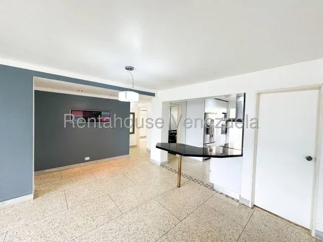Remodelado Apartamento venta  Colinas de Bello Monte  - 3