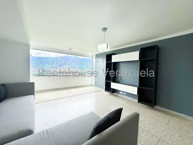 Remodelado Apartamento venta  Colinas de Bello Monte  - 4