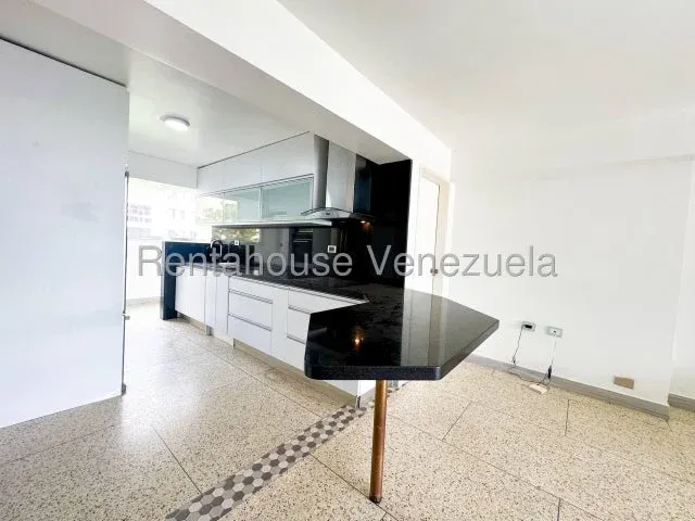 Remodelado Apartamento venta  Colinas de Bello Monte  - 6