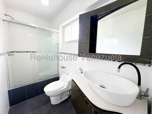 Remodelado Apartamento venta  Colinas de Bello Monte  - 11