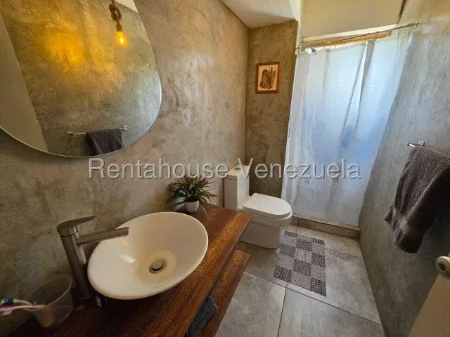 Bello Apartamento venta Montalban I  - 5
