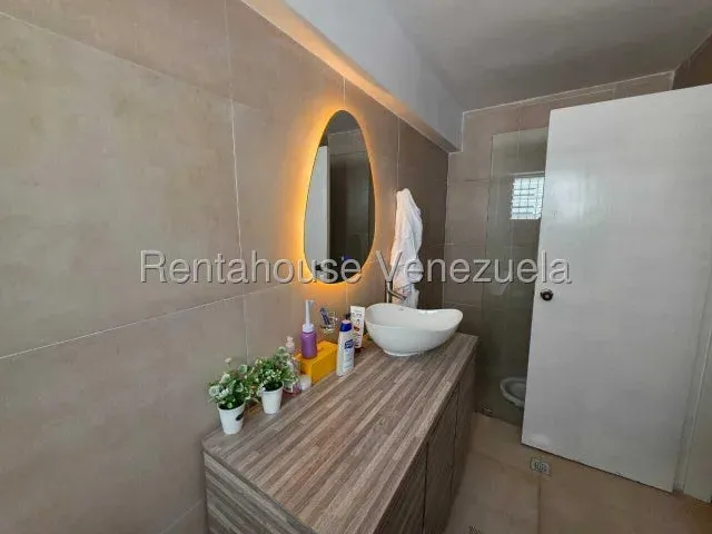 Remodelado Apartamento La Florida Av Andres Bello - 10