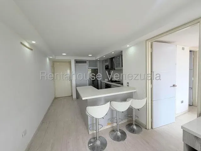 Precioso Apartamento venta Plaza Venezuela 27-1892 - 4