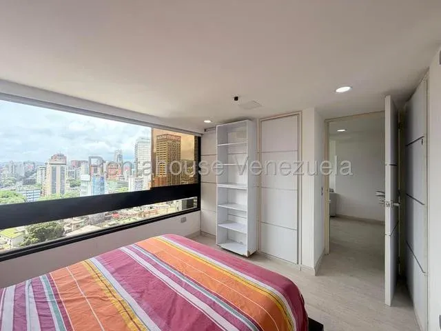 Precioso Apartamento venta Plaza Venezuela 27-1892 - 6