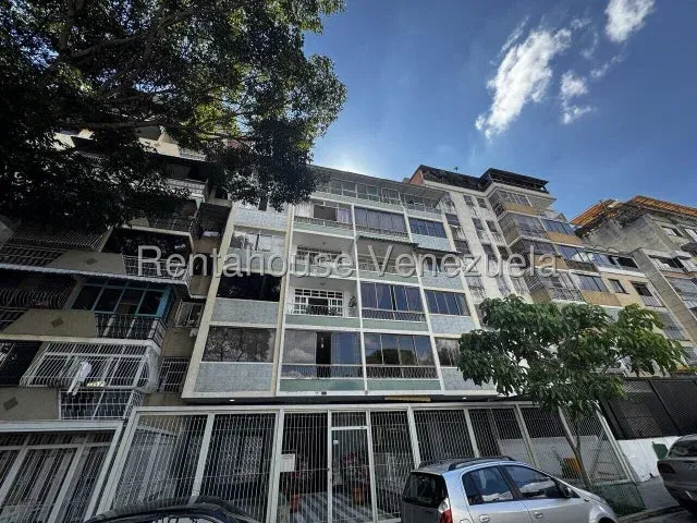 Remodelado VIP Apartamento venta Bello Campo 27-1880
