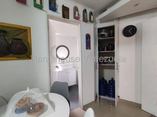 Bello Apartamento venta Prado del Este 27-1887 - 13