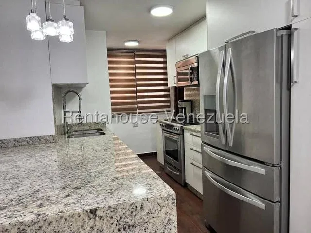 Encantador Apartamento venta Los Palos Grandes 27-2002 - 5