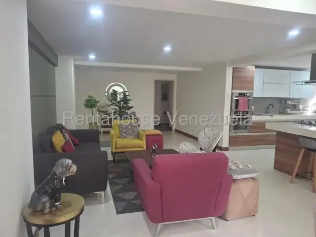 Grandioso Apartamento PB venta  Santa Rosa de Lima 27-2055