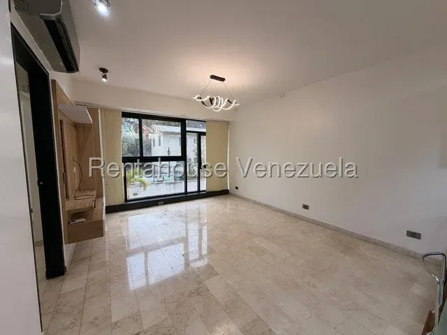 Remodelado Apartamento venta El Rosal 27-2151 - 3