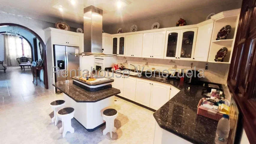 Hermosa Casa venta El Marquez 27-2158