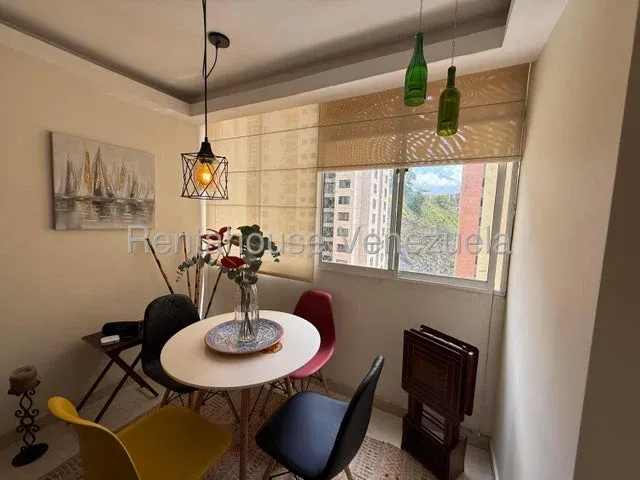 LIndo Apartamento venta Guaicay  27-2217 - 8