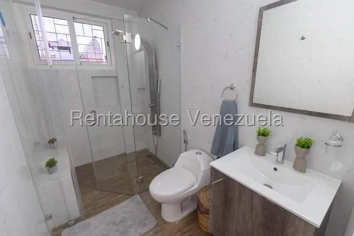 Grandiosa casa venta Colinas de Vista Alegre 27-2275 - 2
