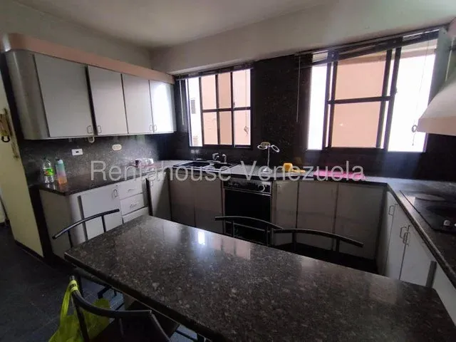 Apartamento venta Las Acacias 27-2509