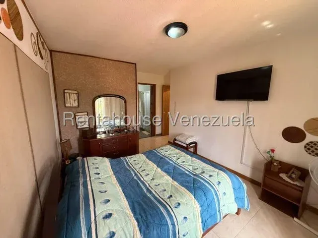 Excelente Apartamento venta PB  La Tahona  27-2558