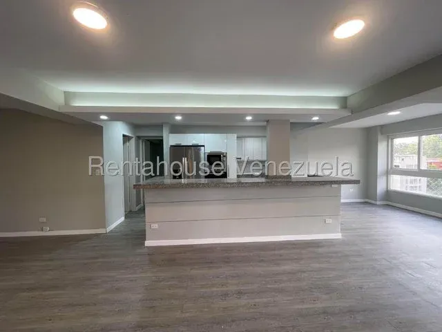Apartamento venta Fabuloso Los Naranjos del Cafetal 27-2625 - 4