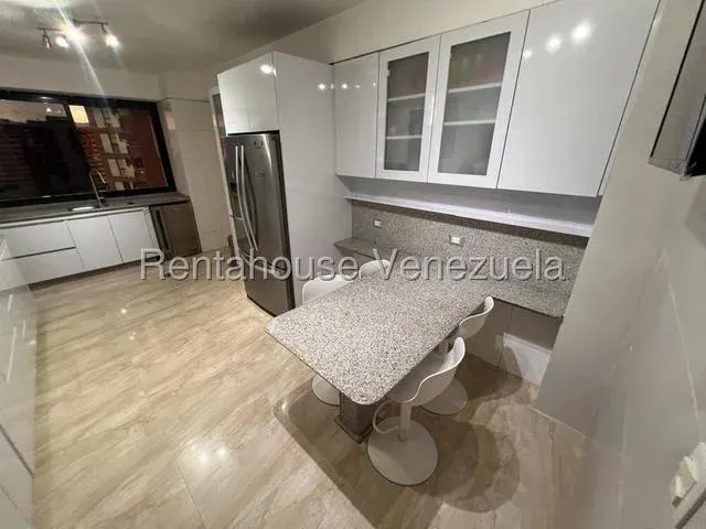 Apartamento venta encantador Los Dos Caminos 27-2692 - 13
