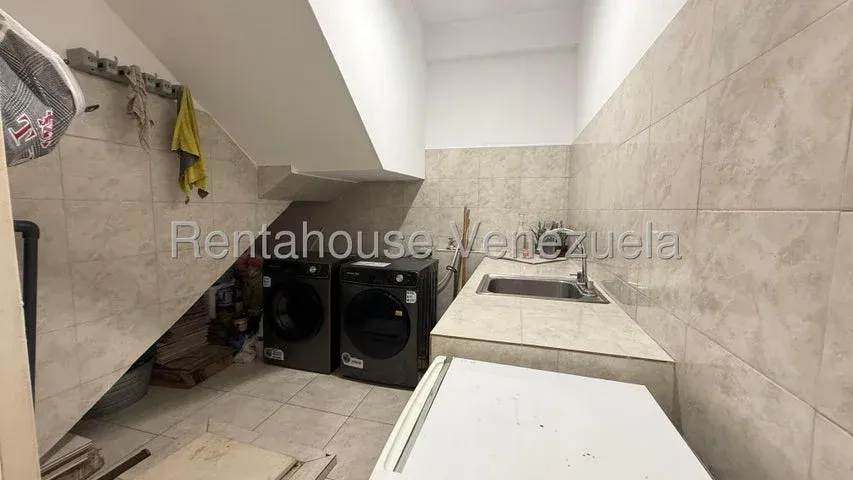 Hermoso Townhouse venta  Loma Linda 27-2783 - 16