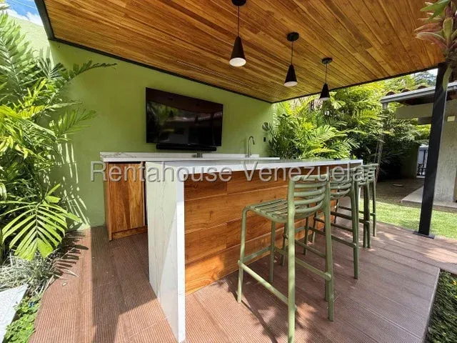 Impactante Casa Venta  Colinas de Tamanaco 27-2907 - 9
