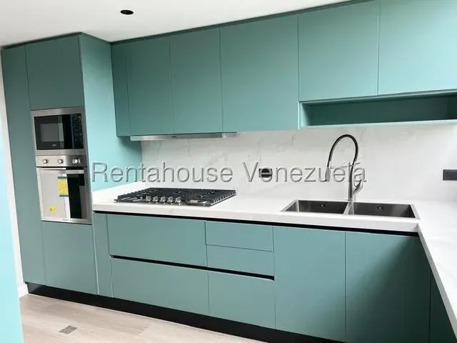 Apartamento Remodelado venta Chuao 27-3713 - 5