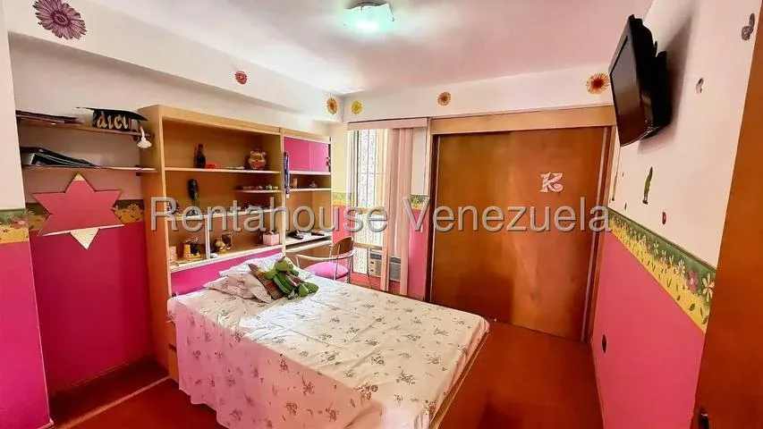 Hermoso Apartamento venta La Urbina  MLS 27-3997