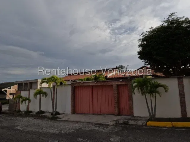 Perfecta Casa venta Bosque de la lagunita 27-4315