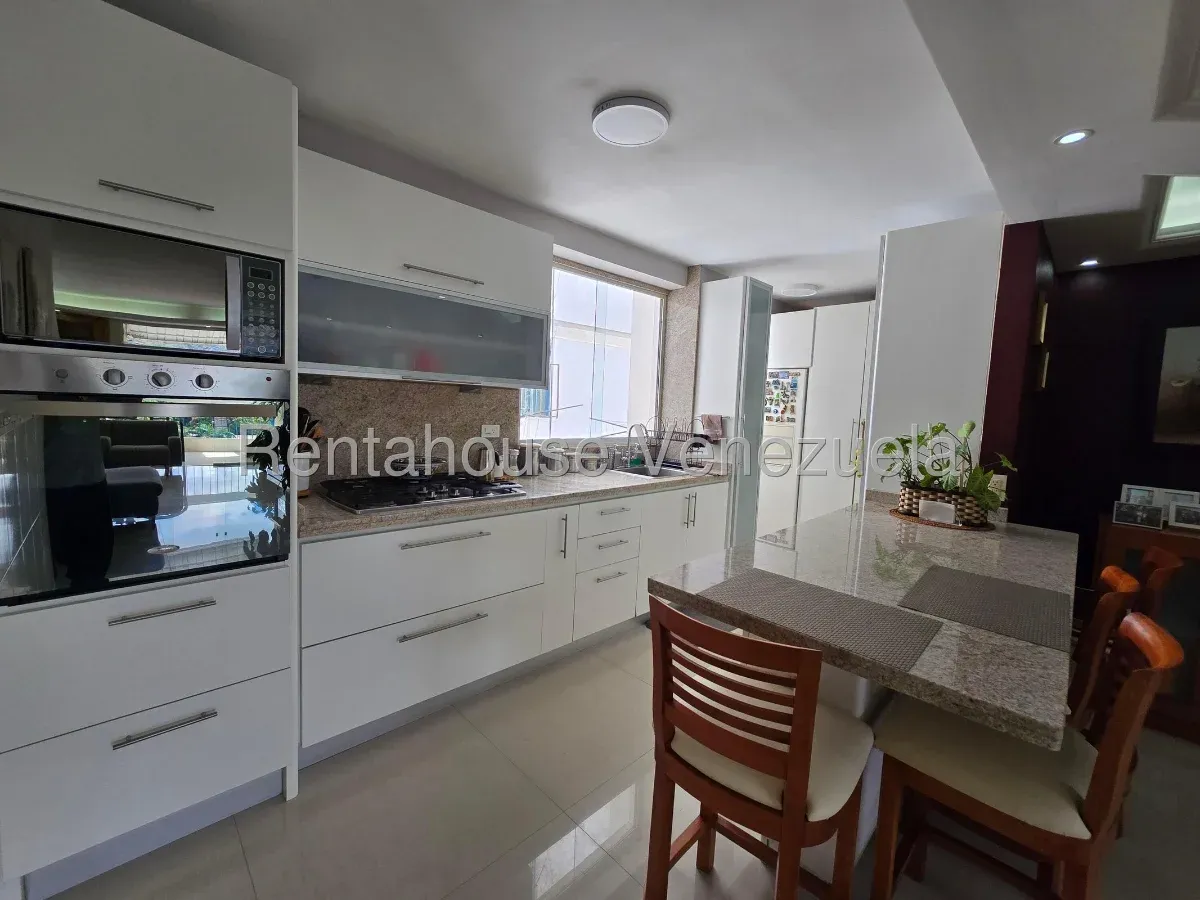 Remodelado Apartamento venta Montalban I 27-4347 - 6