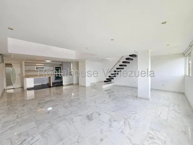 Apartamento venta Los Naranjos del Cafetal Exclusivo 27-4626 - 4