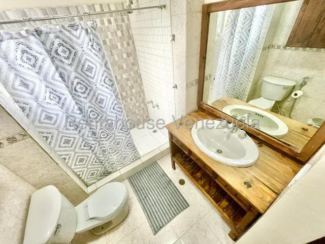 Oportunidad  Apartamento venta  La Florida   27-5015 - 8
