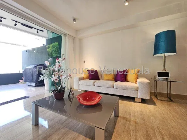 Encantador y Exclusivo Apartamento venta La lagunita Country Club 27-5055 - 5