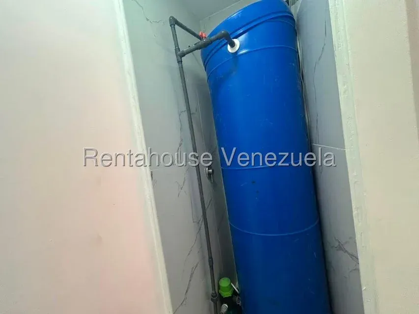 Amplio Apartamento en Venta Resd. Balmoral Los Dos Caminos - 20