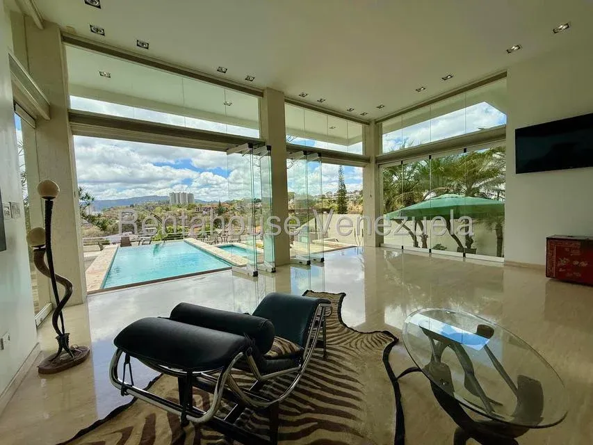 Casa en Venta Colinas del Tamanaco.  950Mtrs2 - 11