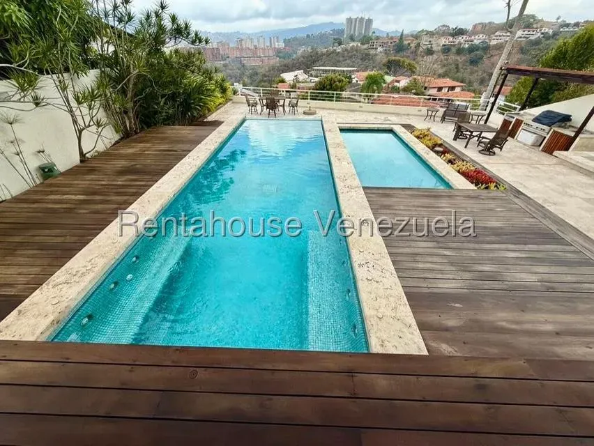 Casa en Venta Colinas del Tamanaco.  950Mtrs2 - 21