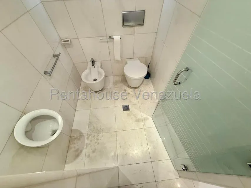 Casa en Venta Colinas del Tamanaco.  950Mtrs2 - 15