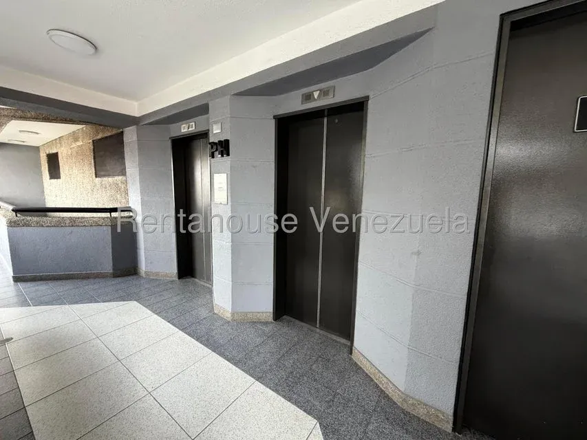 Alquiler de Apartamento amoblado en el Rosal.  - 19