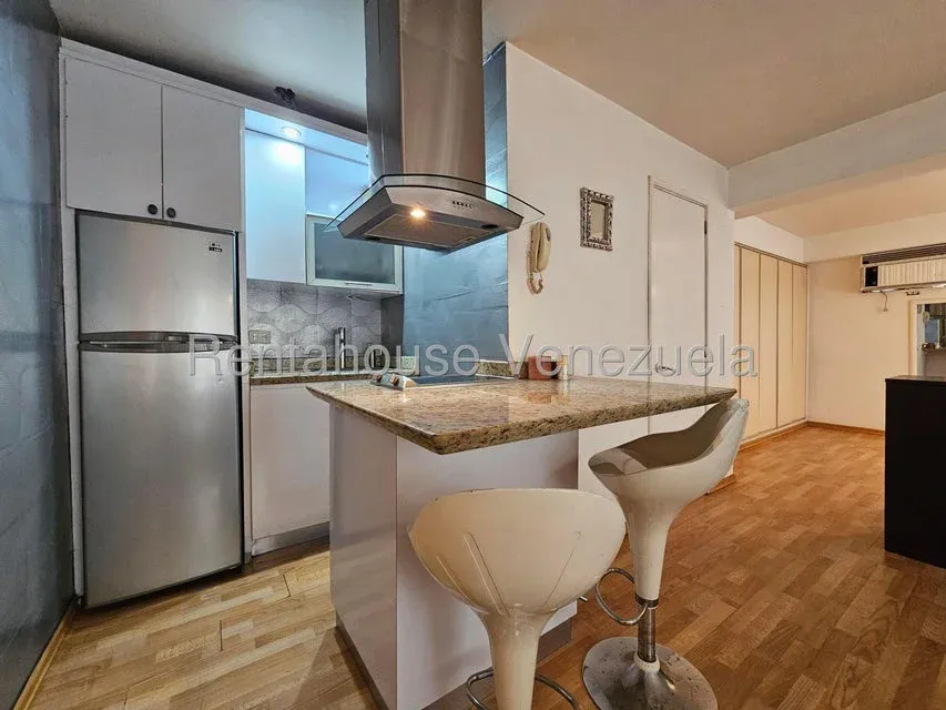 Alquiler de apartamento en Los Samanes. Tipo estudio - 5