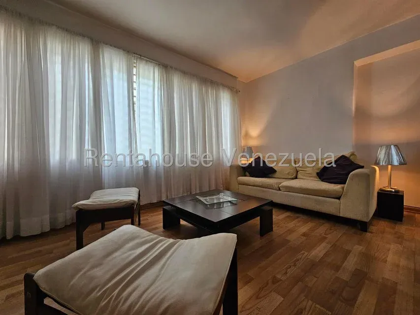 Alquiler de apartamento en Los Samanes. Tipo estudio - 3